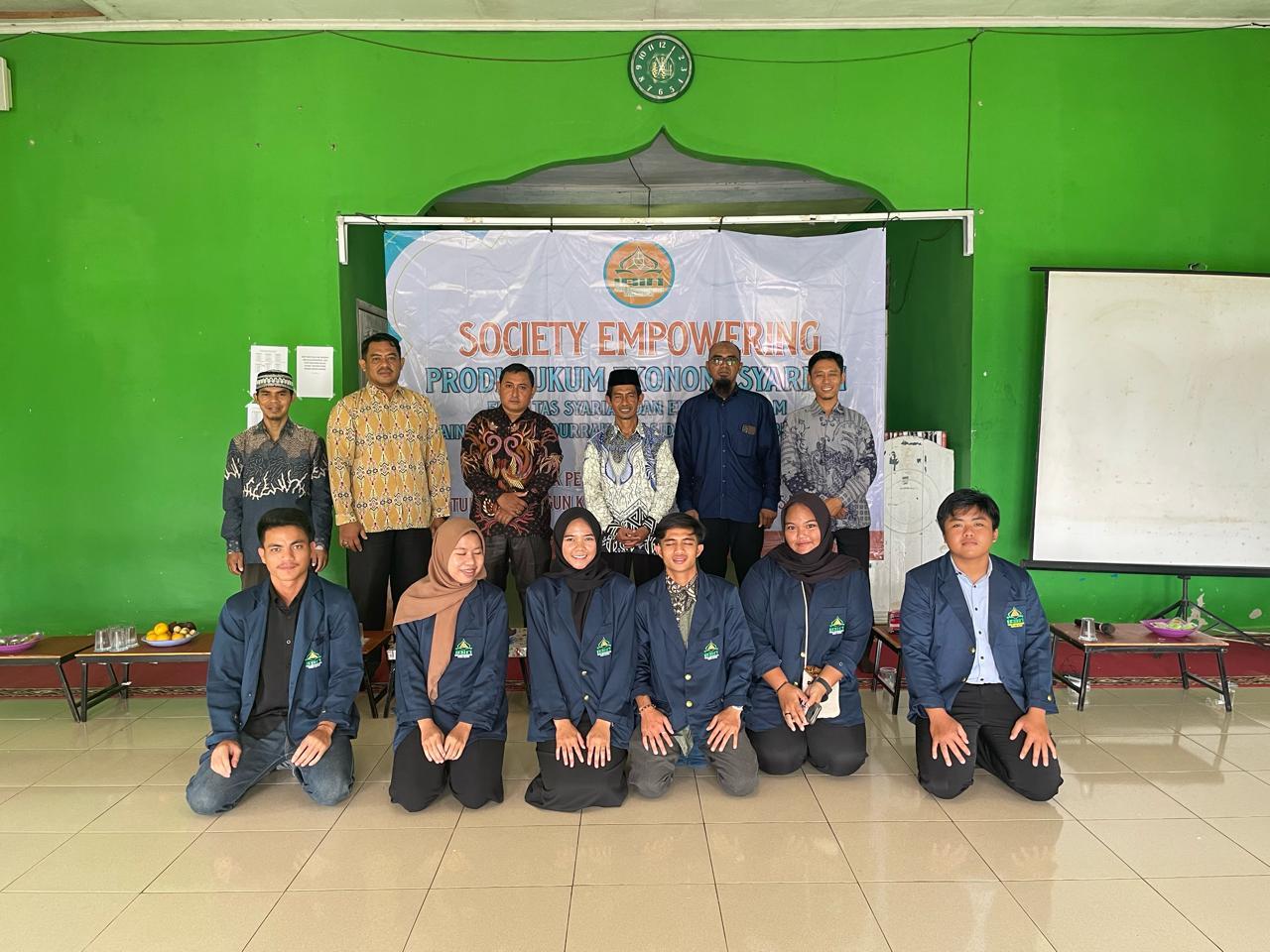 TIM PKM Dosen Prodi HES di Pondok Pesantren  Madinatul Ilmi Bangka Barat