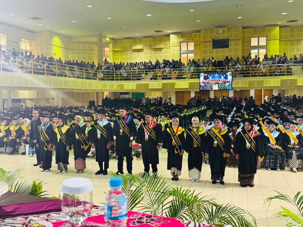 UIN Sunan Kalijaga Gelar Wisuda, Dosen IAIN SAS Raih Predikat Wisudawan Terbaik dan Tercepat