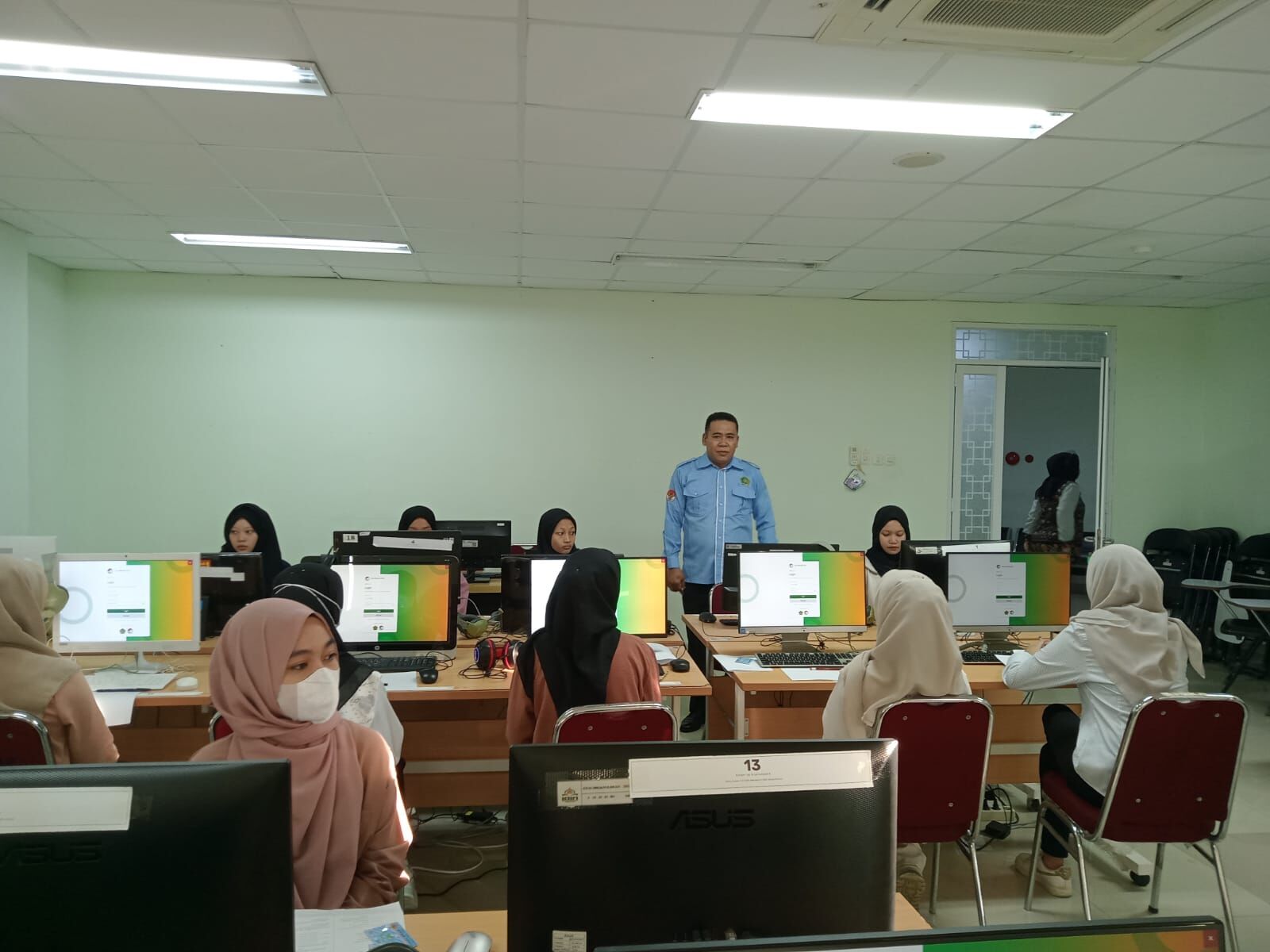 Ujian SSE UM - PTKIN Hari Pertama di IAIN SAS Bangka Belitung Berjalan Lancar