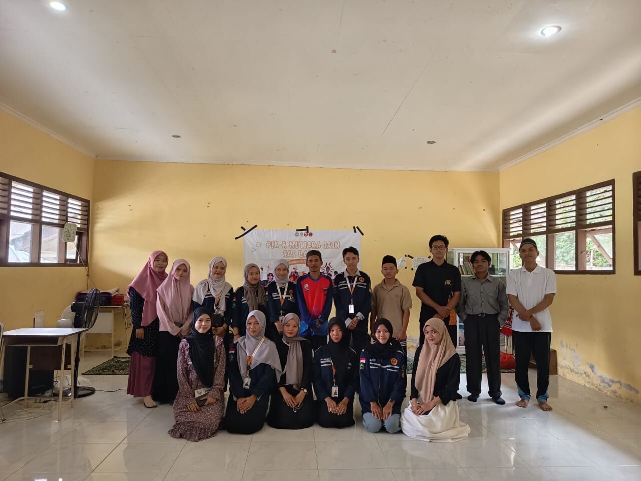 UKM PIK-R IAIN SAS Bangka Belitung Sosialisasi Tentang Pergaulan Bebas dan Narkoba di MTs An-Najah Payabenua