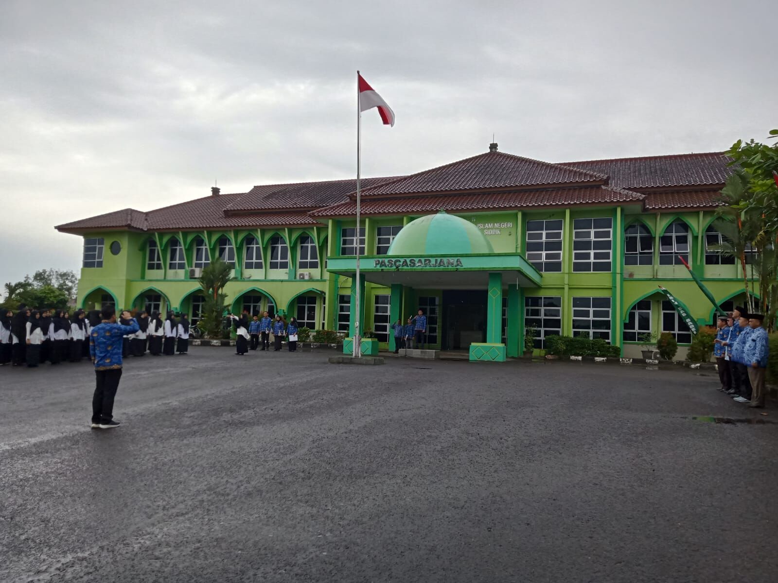 Upacara HUT KORPRI ke-53 di IAIN SAS Babel, Karo Ajak ASN Harus Terus Berinovasi dan Berdedikasi untuk Negeri