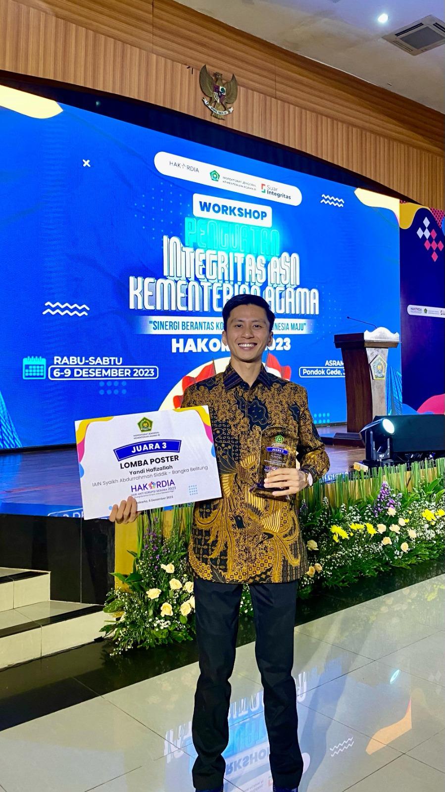 Yandi Hafizallah Dosen IAIN SAS Babel Raih Juara Lomba Desain Grafis (Poster) Hakordia Tingkat Nasional 2023